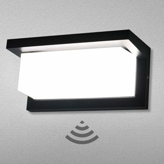 Odipie - 18W led Wall Sconce Outdoor Lamp with Motion Sensor 6000K Cool White Light Fixture IP65 Waterproof Modern Aluminum Light Decorative Lighting